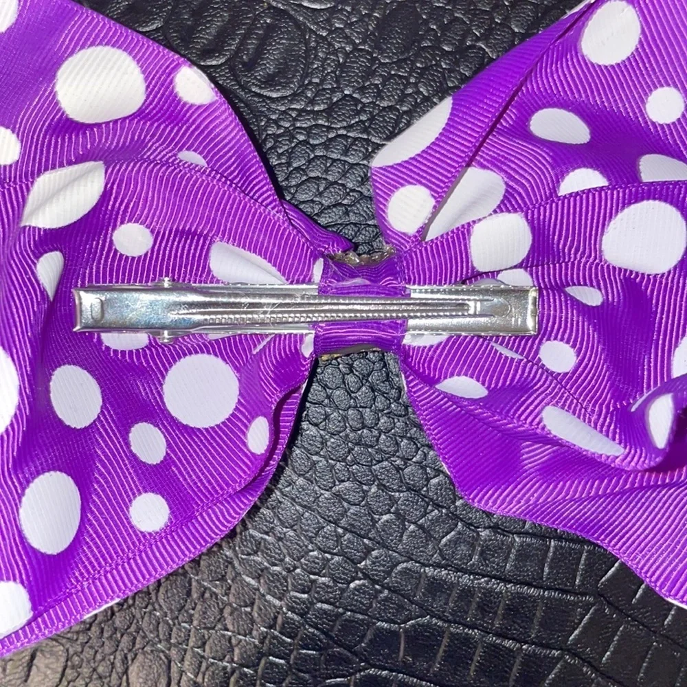 Polka dot bows!‎